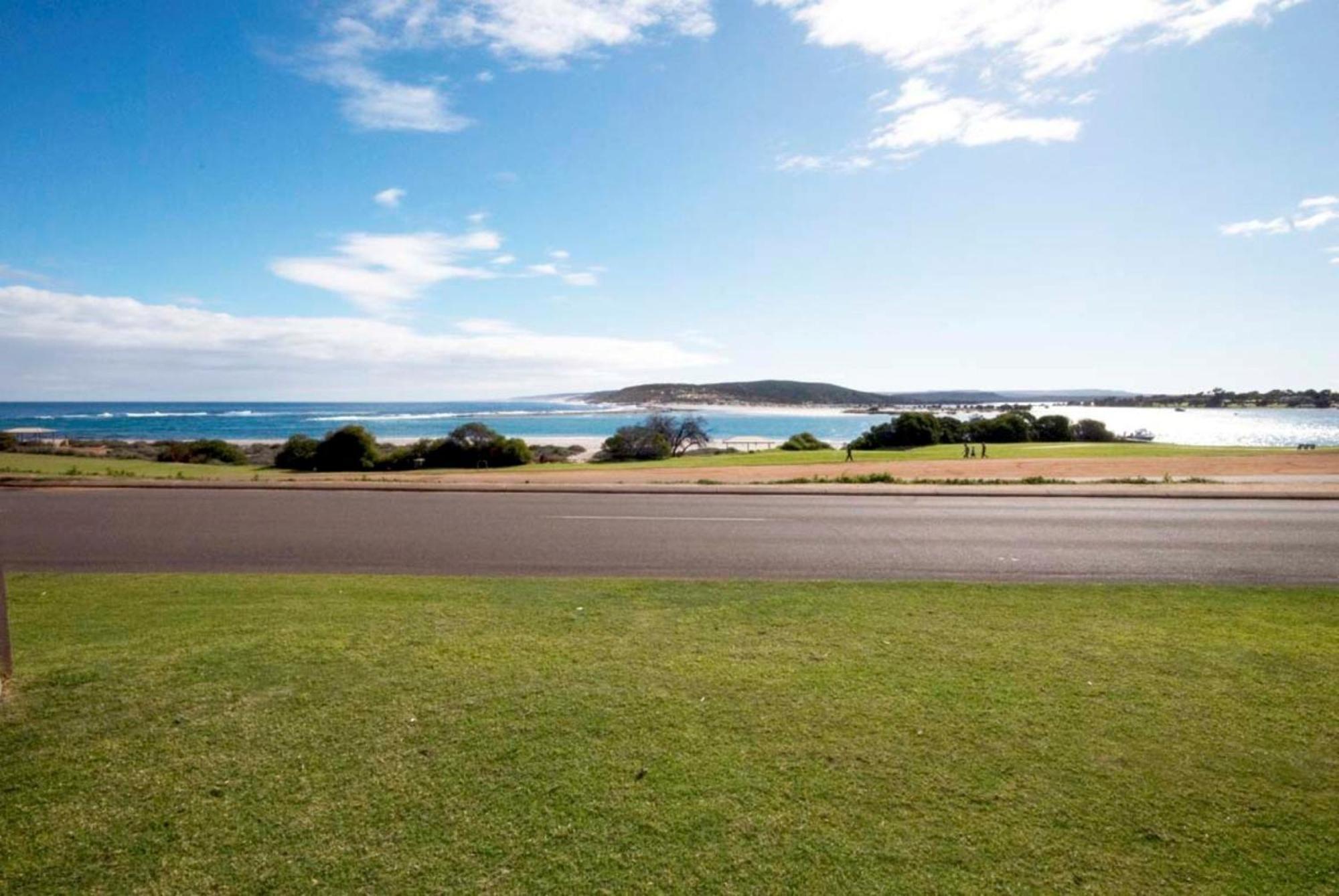 Pelican Shore Oceanfront Villa 6 Kalbarri Kültér fotó